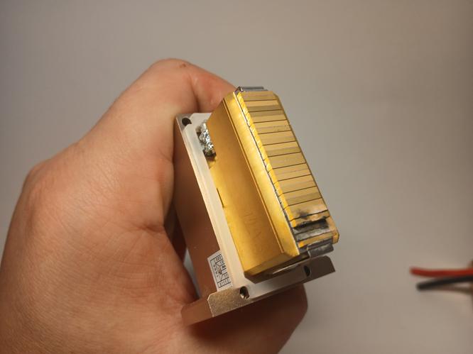 Сколько ватт у баров — смотрим на конструкцию Мощность лазерного стека — определяем по виду