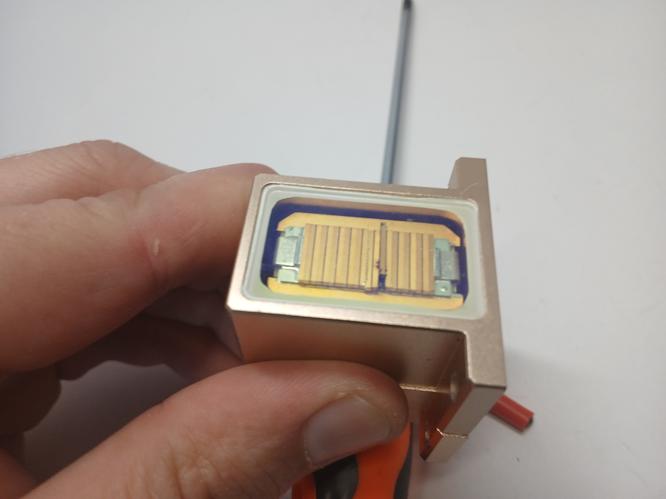 Неисправный лазерный стек в манипуле Диодная сборка, вышедшая из строя