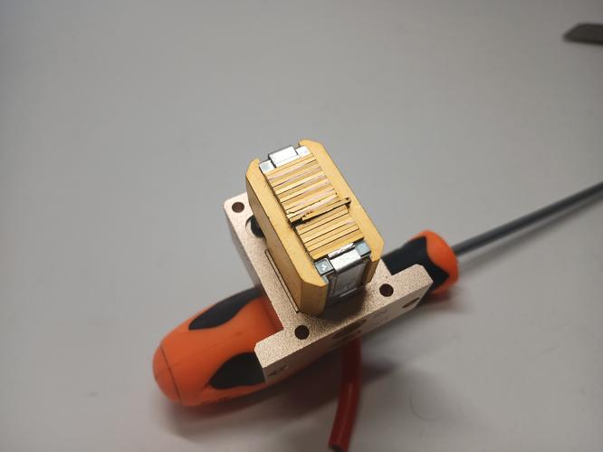 Повреждённый диодный модуль — наглядный пример Отказ диодной сборки в ручке лазера