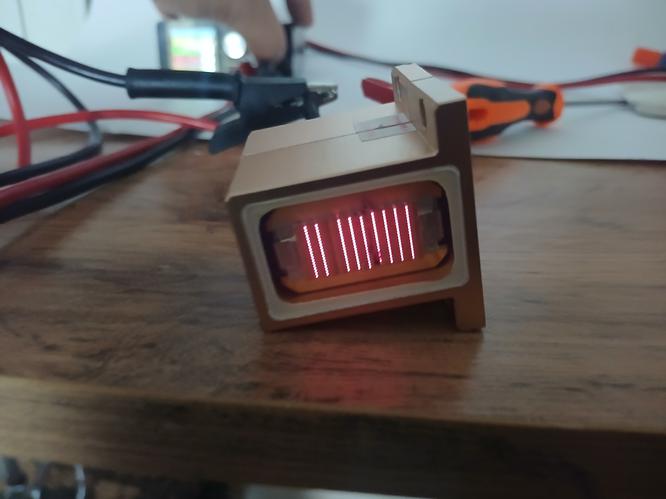 Неисправная диодная сборка в манипуле лазера Пример вышедшего из строя диодного стека лазера