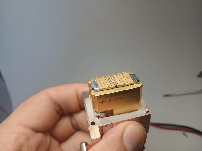 Исследование стека 808нм под микроскопом (макроканал) 808нм стек с макроканалом — фото поломки