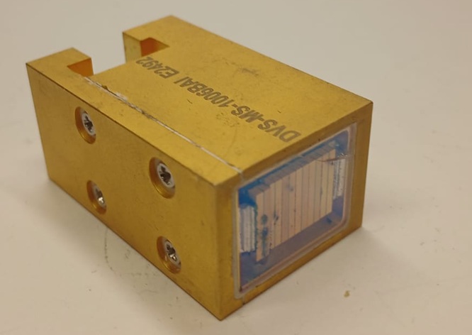 как понять мощность диодного стека Отличие лазеров 50 и 100 ватт по стеку