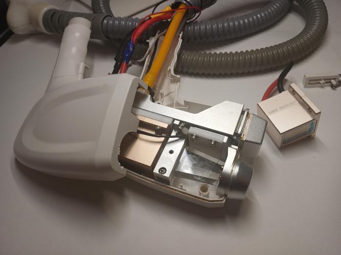 диодный лазер перестал давать вспышки при нажатии на кнопку в манипуле лазера диодный лазер перестал давать вспышки при нажатии на кнопку