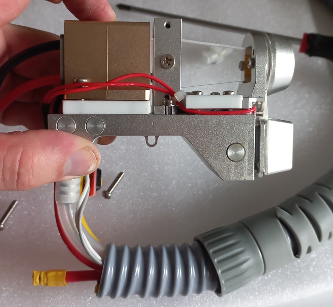 Техническое обслуживание лазеров от STELLE LASER: DPL-4C, DPL-4B, ALD-1, LD-6, APQ-1S, DPL-4A, APDL-2B, ADL-5, LD-5, LD-2, ALD-2, включая апгрейд диодного стека и ремонт ручки лазера с волновой длиной 808 нм. 4. Восстановление функциональности лазеров производителя STELLE LASER с использованием длины волны 808 нм, включая модели DPL-4C, DPL-4B, ALD-1, LD-6, APQ-1S и др. Ремонт диодного стека и ручки